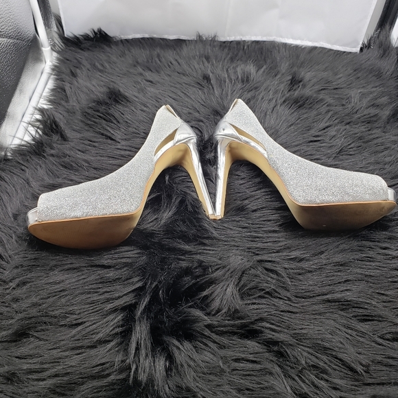 Guess Platform Heels - Picture 2 of 5